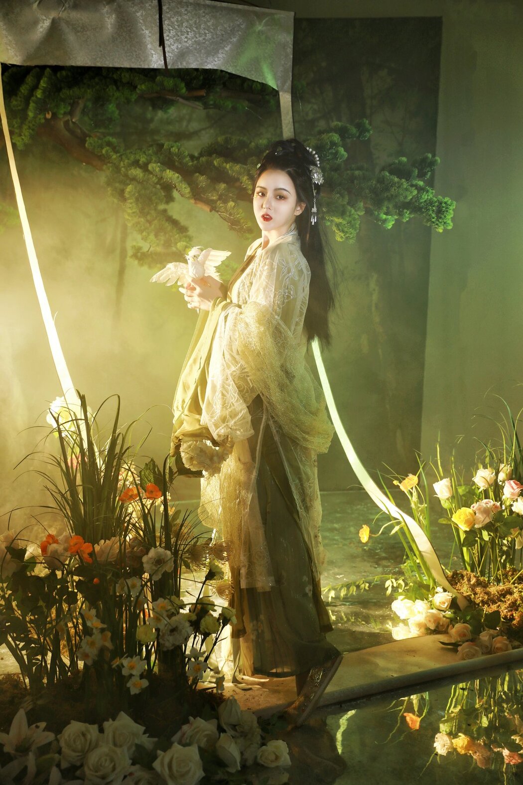 YiTuYu艺图语 Vol.2732 Tian Qing Hou De Ying Hua Hua