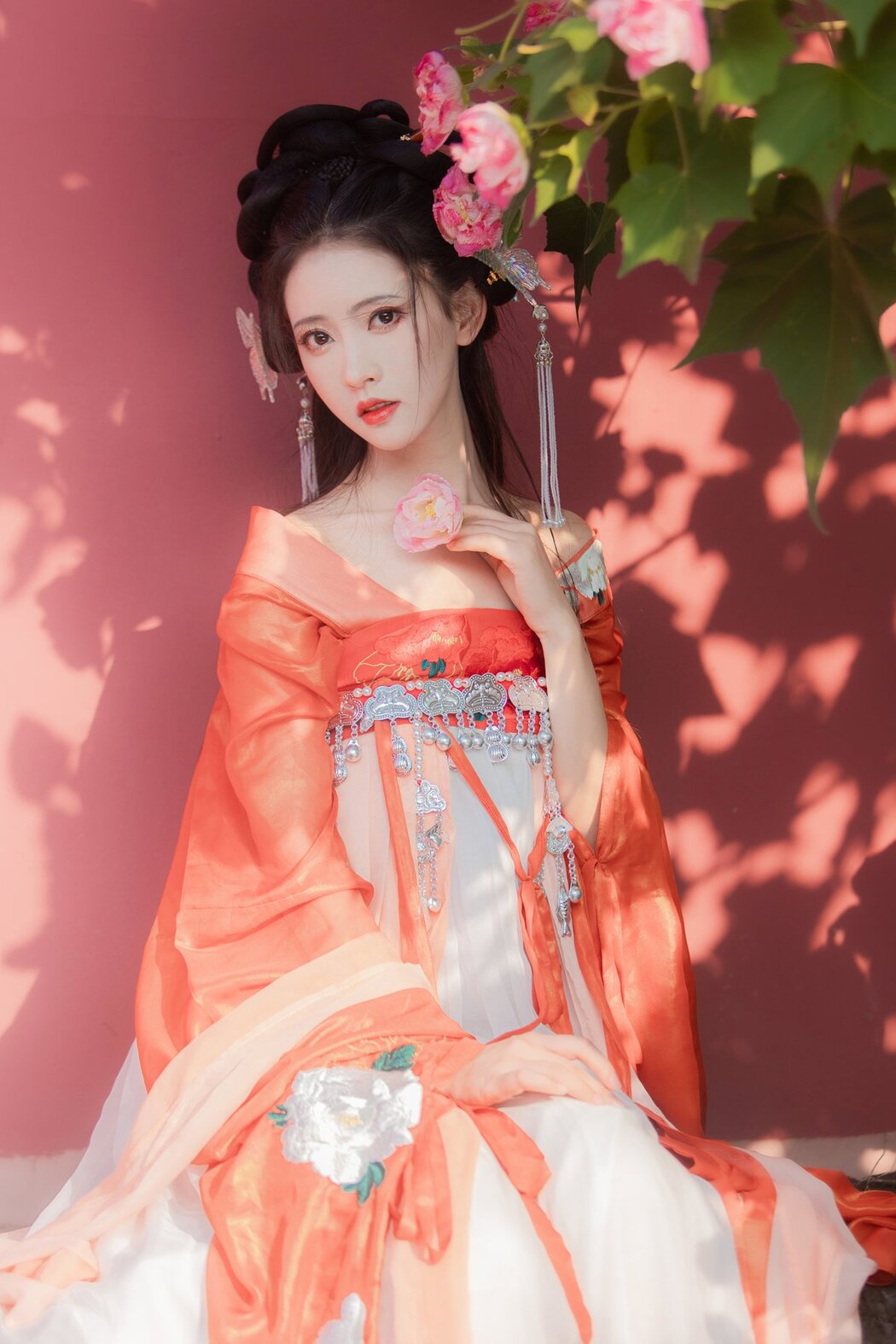 YiTuYu艺图语 Vol.2895 Lin Aki Nai