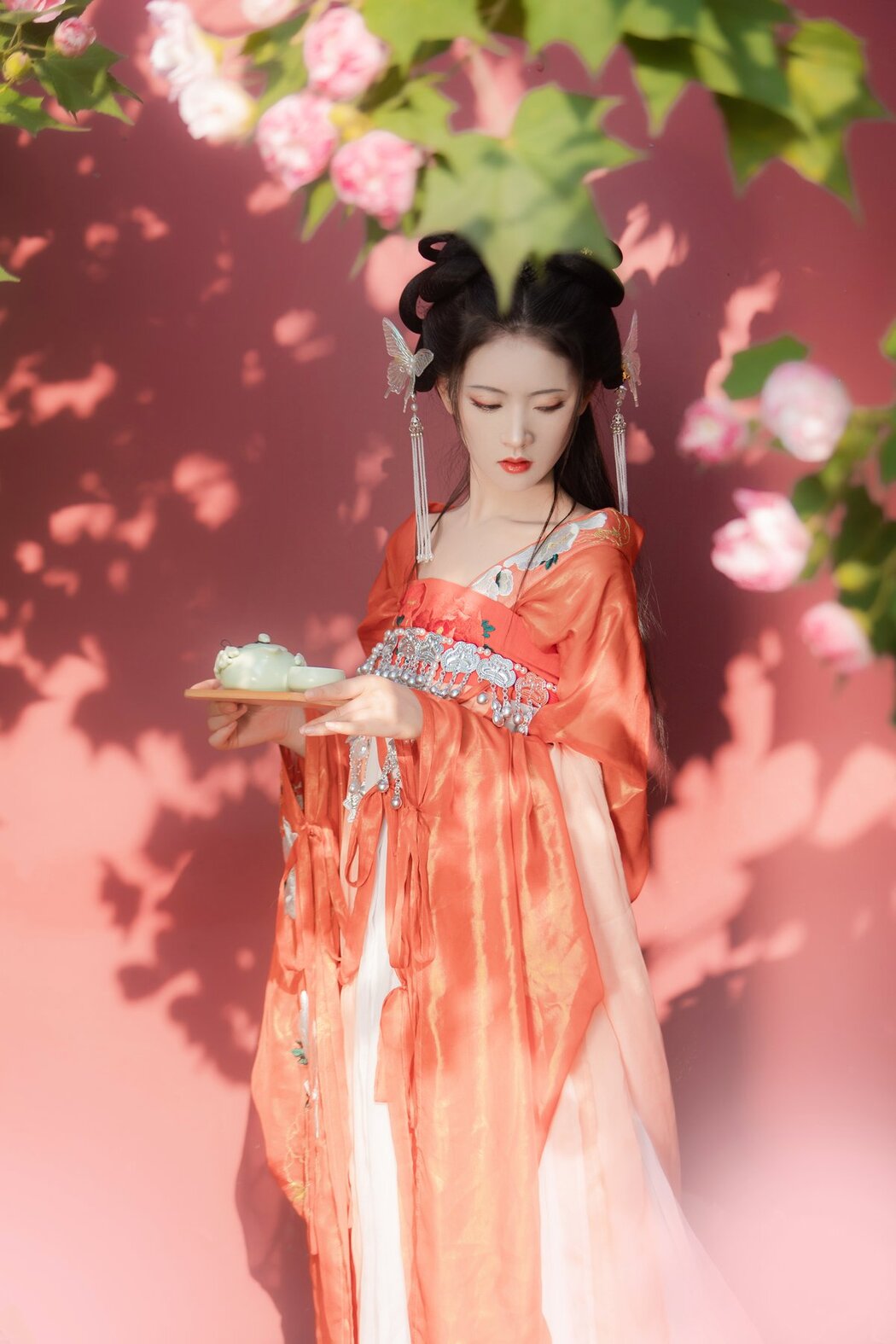 YiTuYu艺图语 Vol.2895 Lin Aki Nai