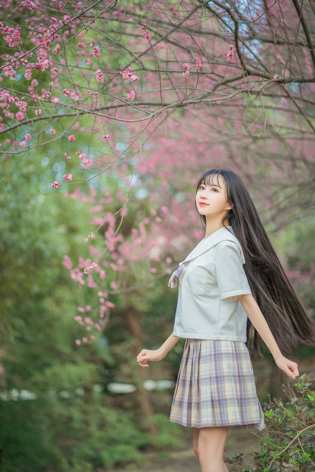 YiTuYu艺图语 Vol.2912 Qi Luo Sheng De Xiao Su Su