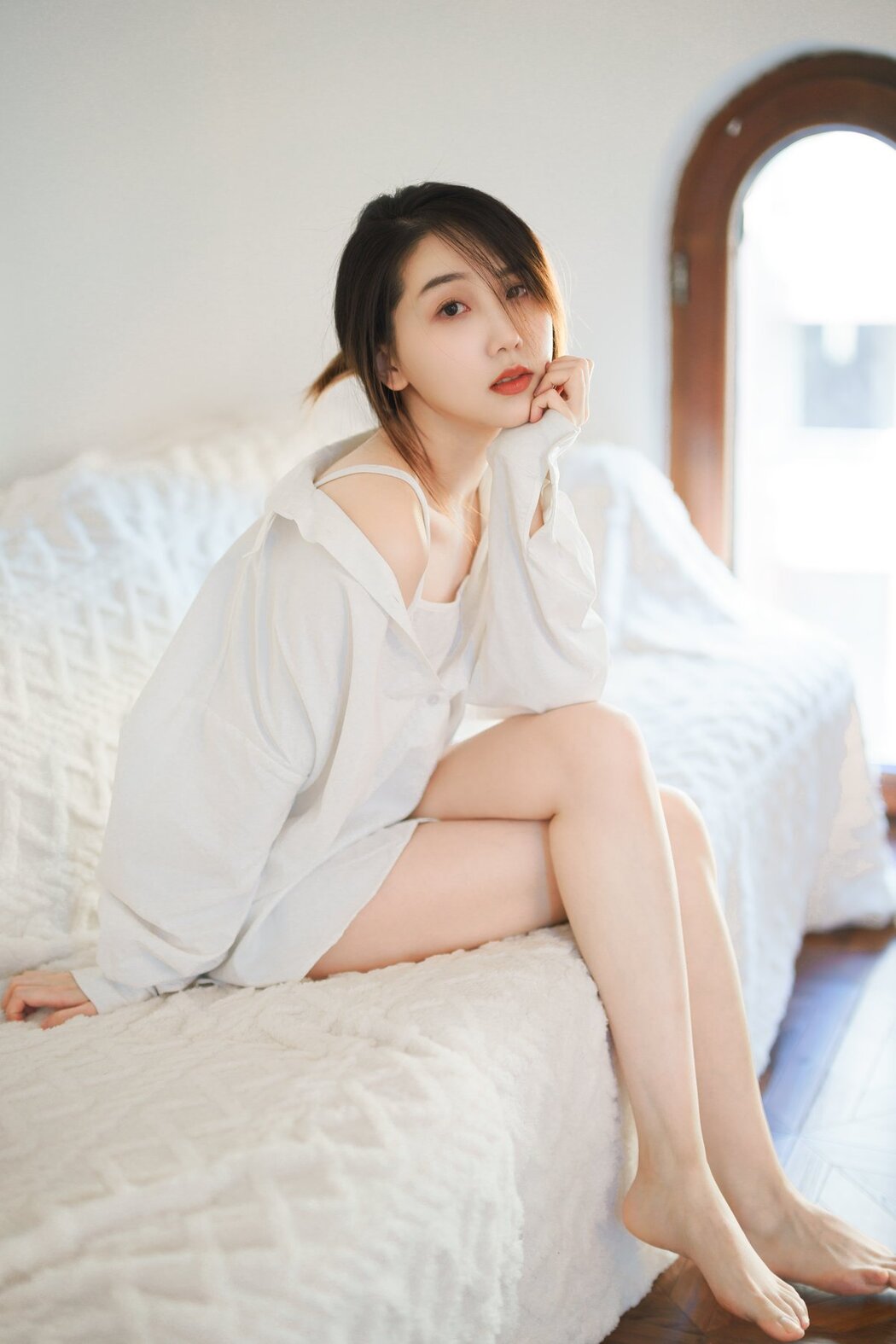 YiTuYu艺图语 Vol.2846 Bo Luo
