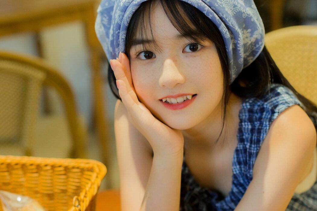 YiTuYu艺图语 Vol.2751 Xiao Yi Mei Mei Cute