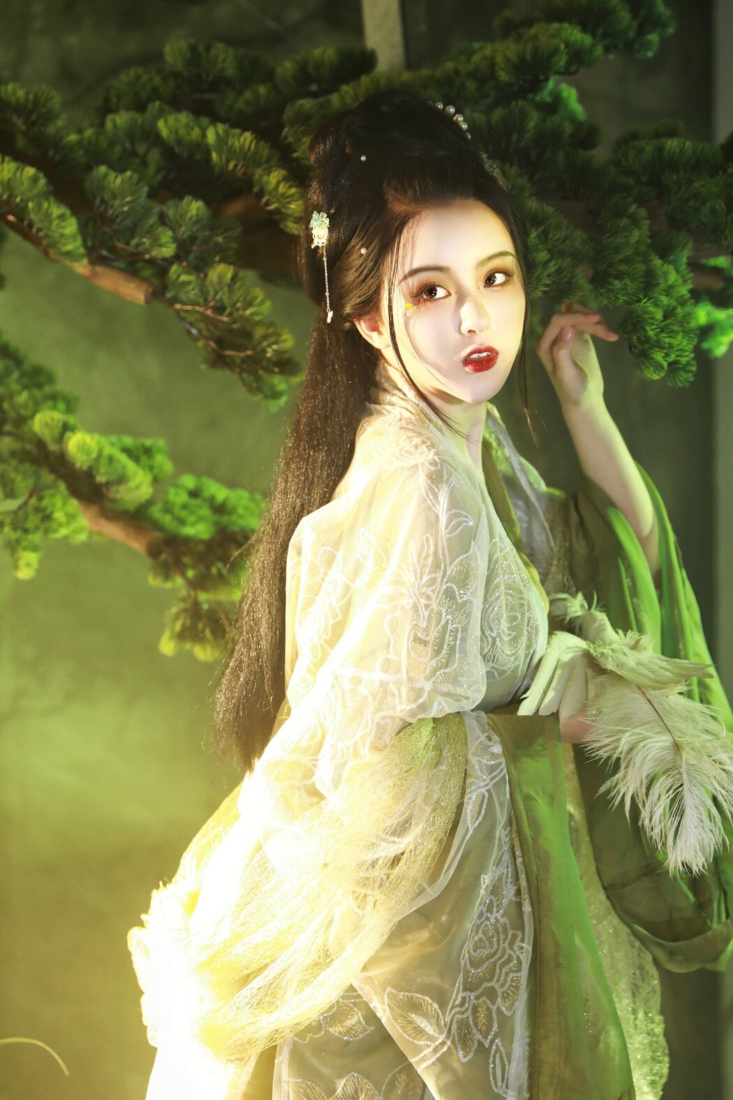 YiTuYu艺图语 Vol.2732 Tian Qing Hou De Ying Hua Hua