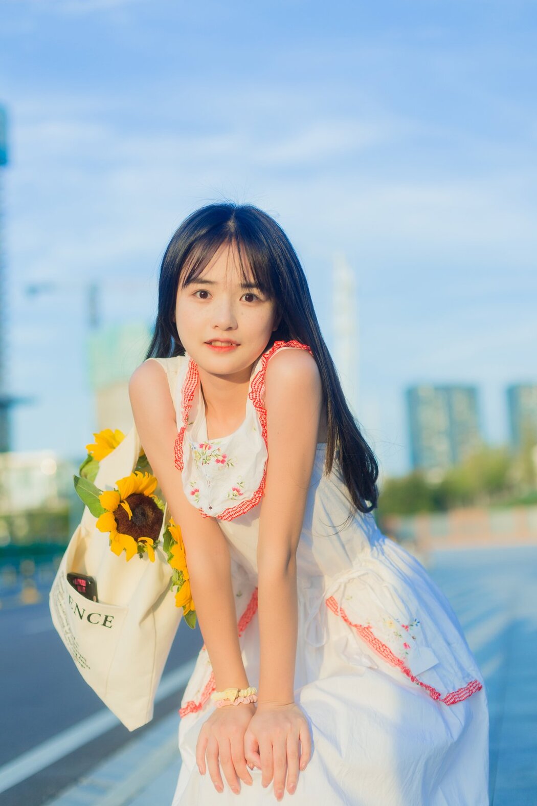 YiTuYu艺图语 Vol.2774 Xiao Yi Mei Mei Cute