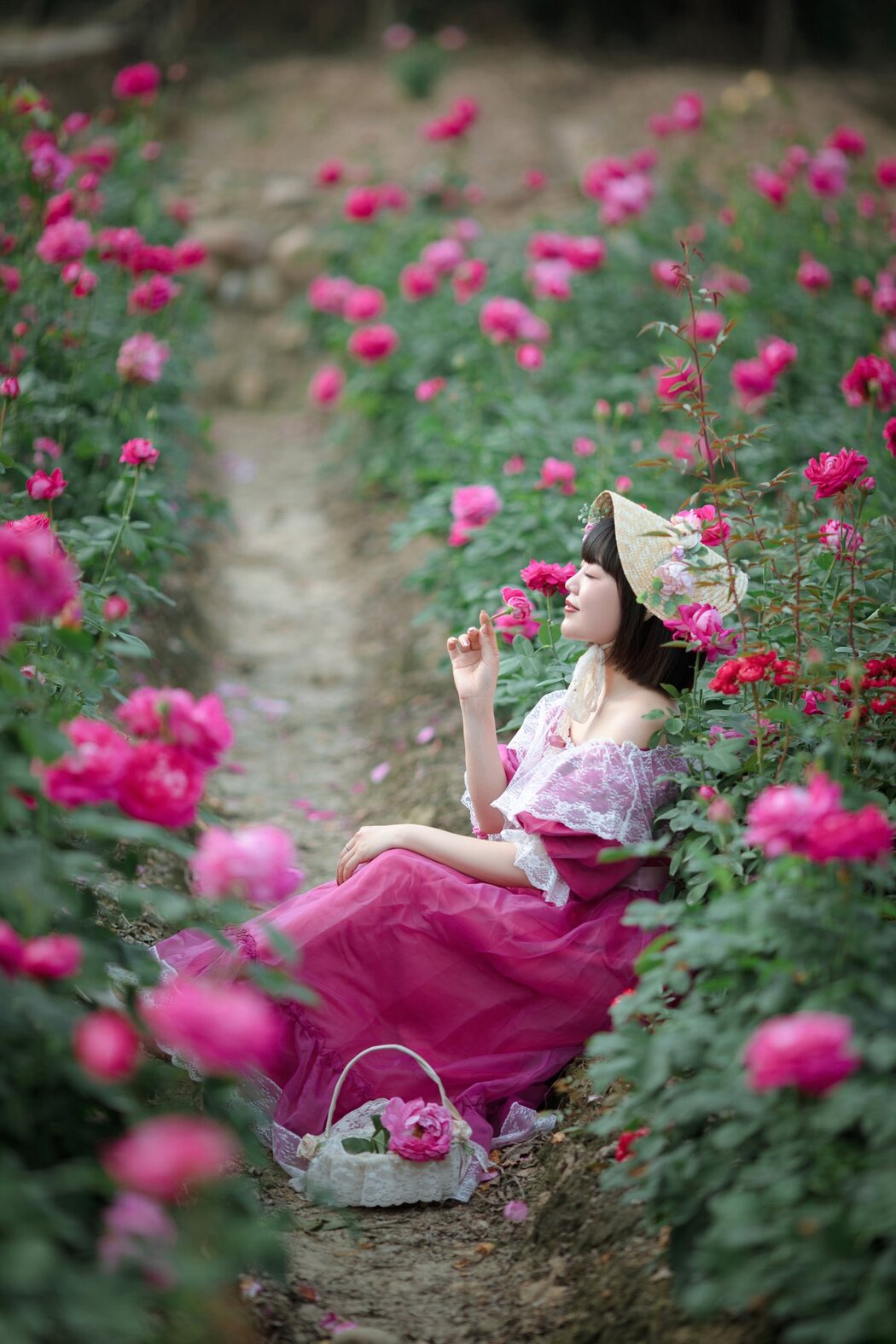YiTuYu艺图语 Vol.2821 Dong Qin