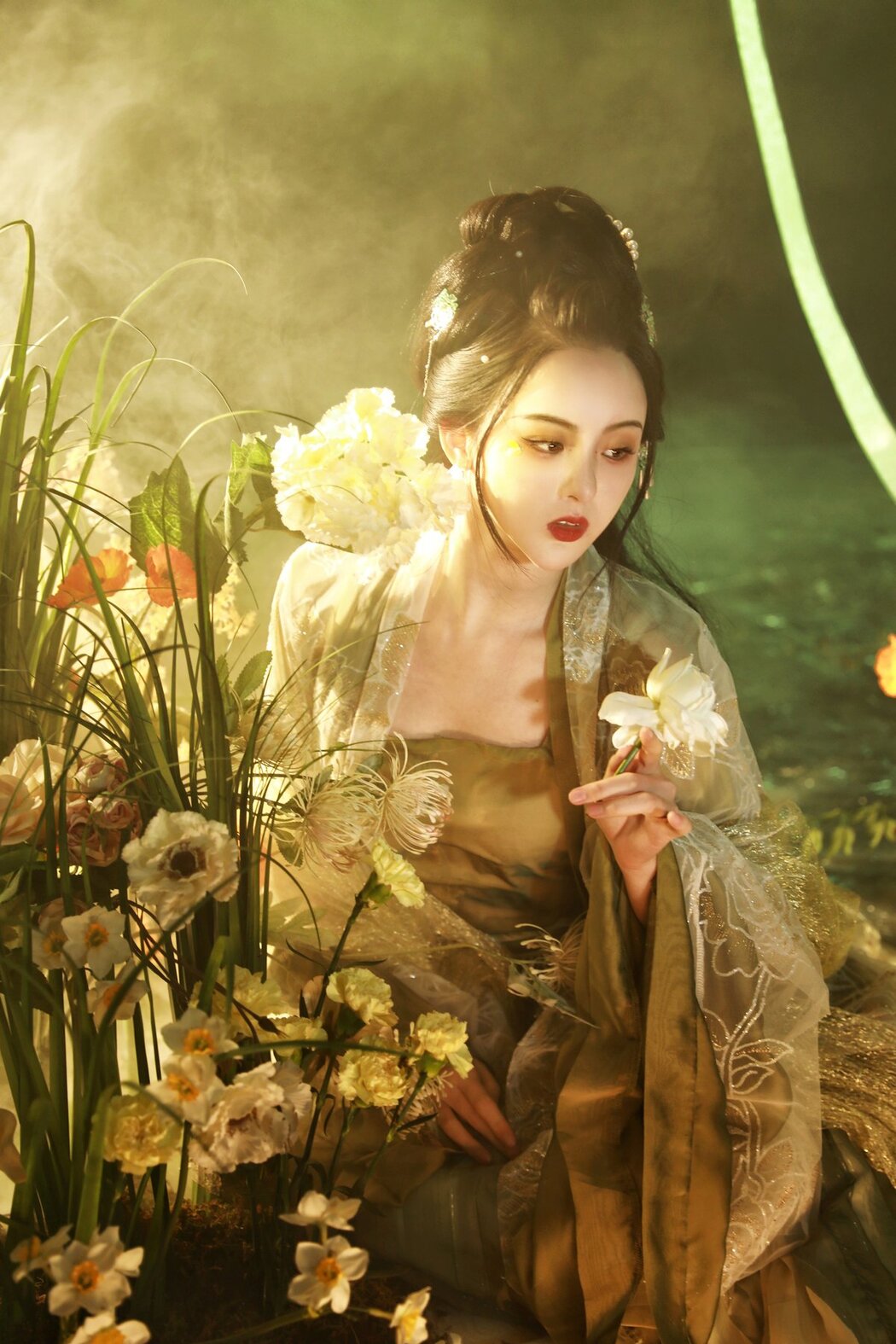 YiTuYu艺图语 Vol.2732 Tian Qing Hou De Ying Hua Hua