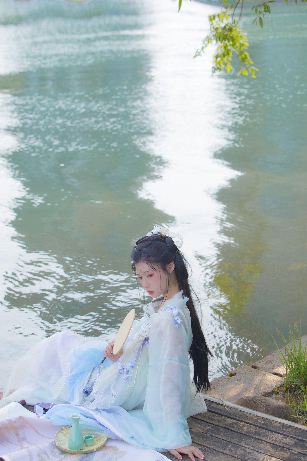 YiTuYu艺图语 Vol.2748 Nu Li Ban Zhuan De Shuang He