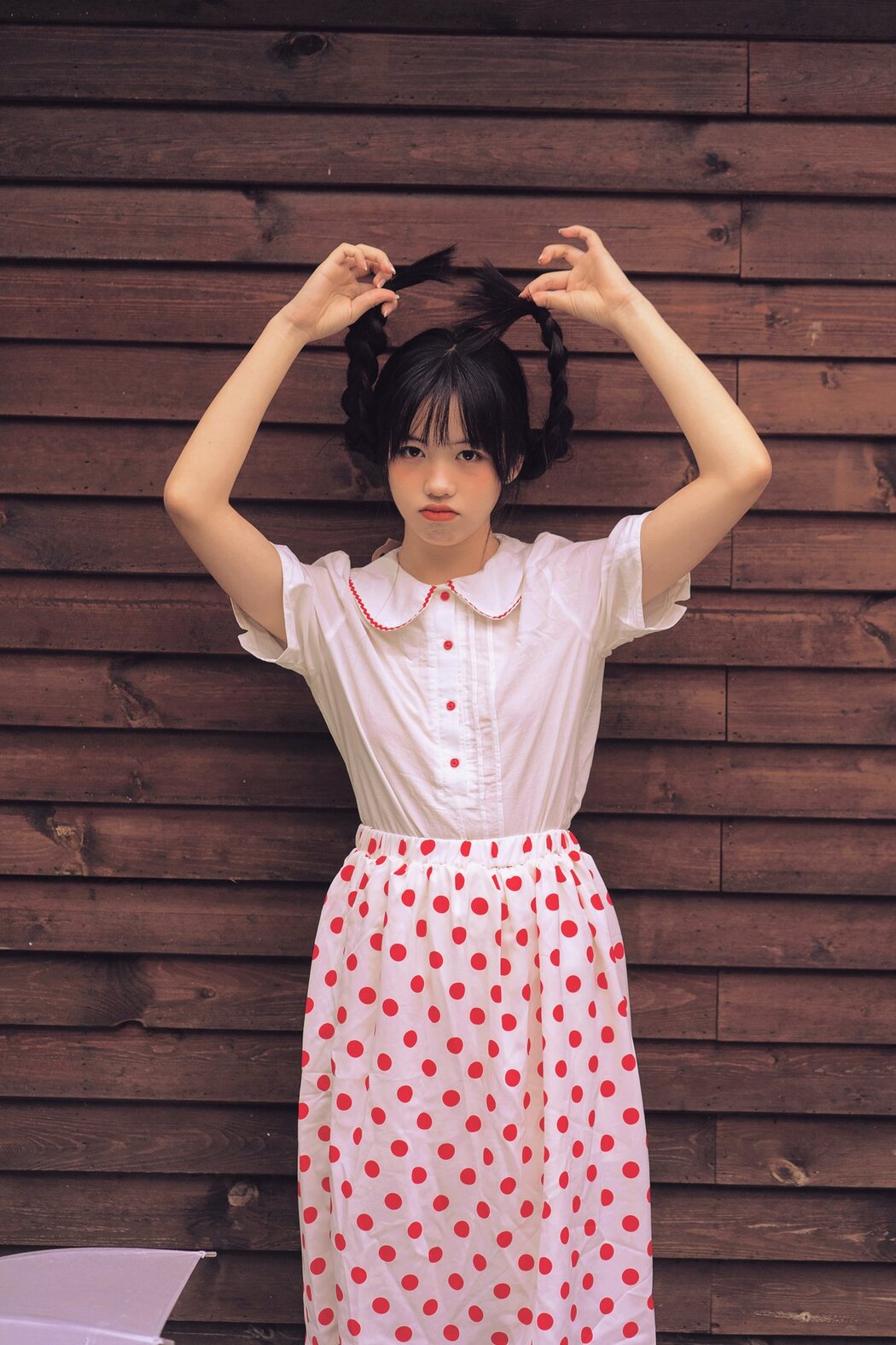 YiTuYu艺图语 Vol.2802 Izumi Izumi