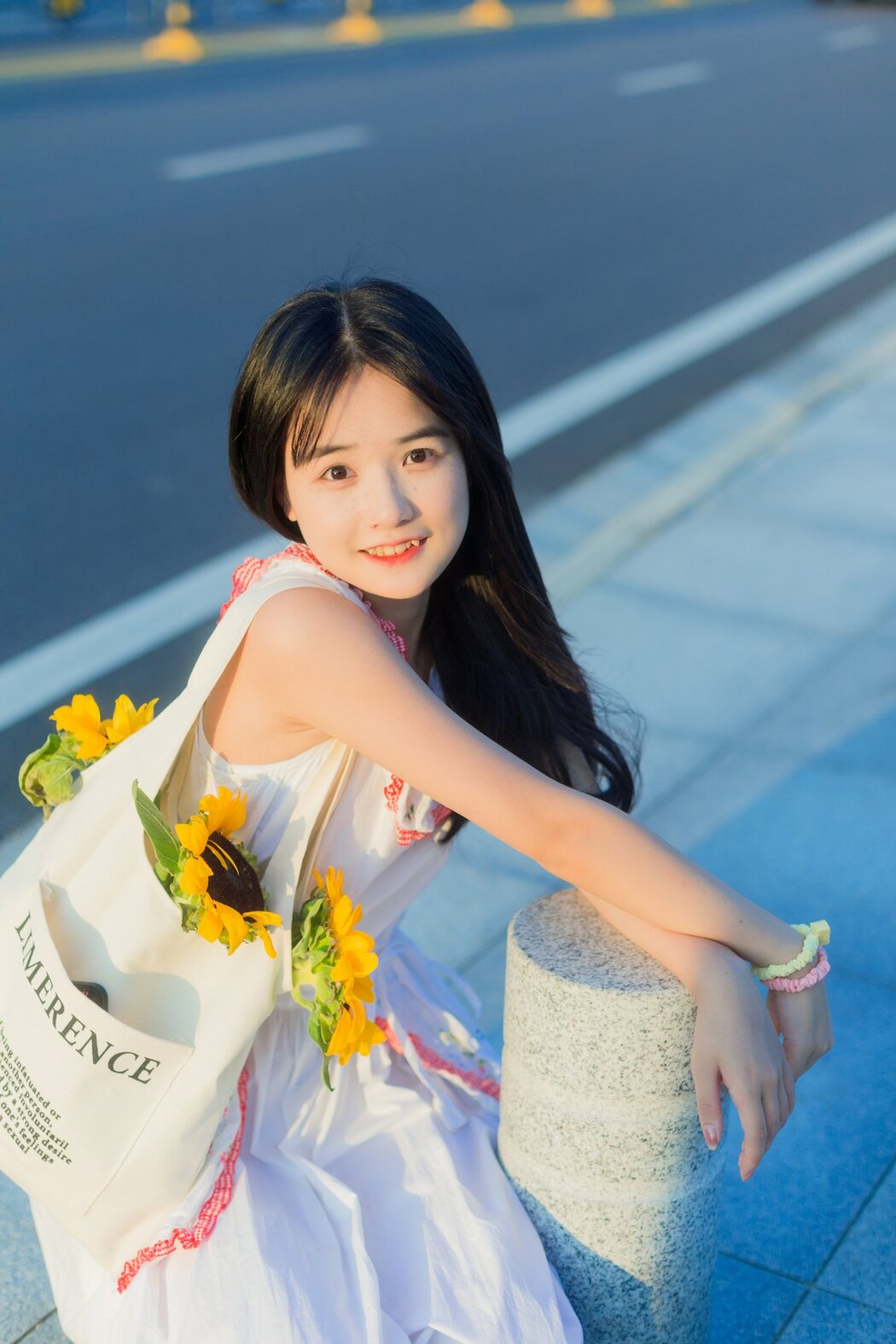 YiTuYu艺图语 Vol.2774 Xiao Yi Mei Mei Cute