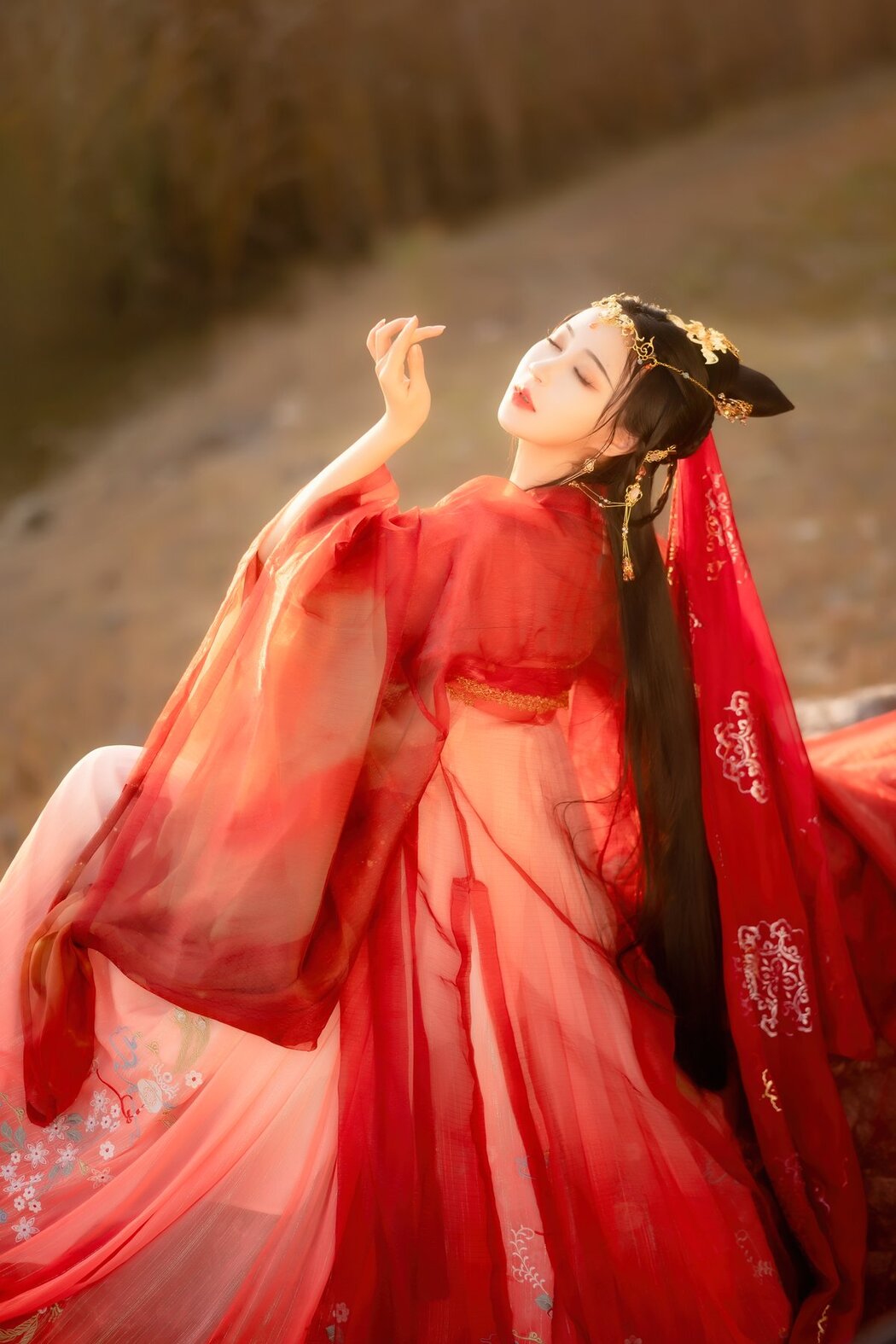 YiTuYu艺图语 Vol.2885 Qi Luo Sheng De Xiao Su Su