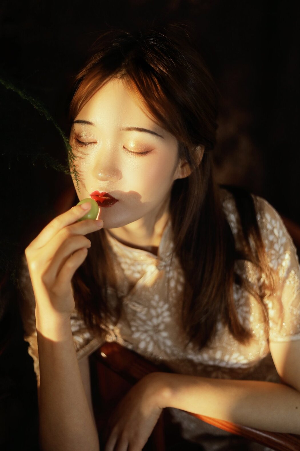 YiTuYu艺图语 Vol.2851 Da Bai Tu Nai Tang