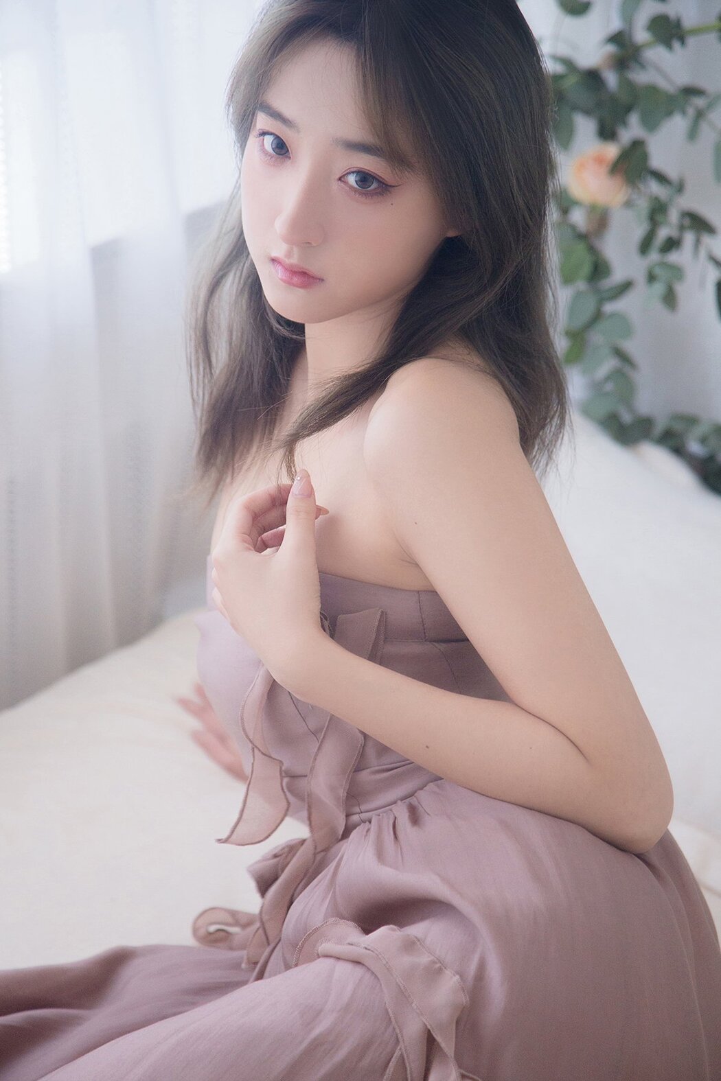 YiTuYu艺图语 Vol.2855 Ling Mu Yuan Yuan Cover Photo