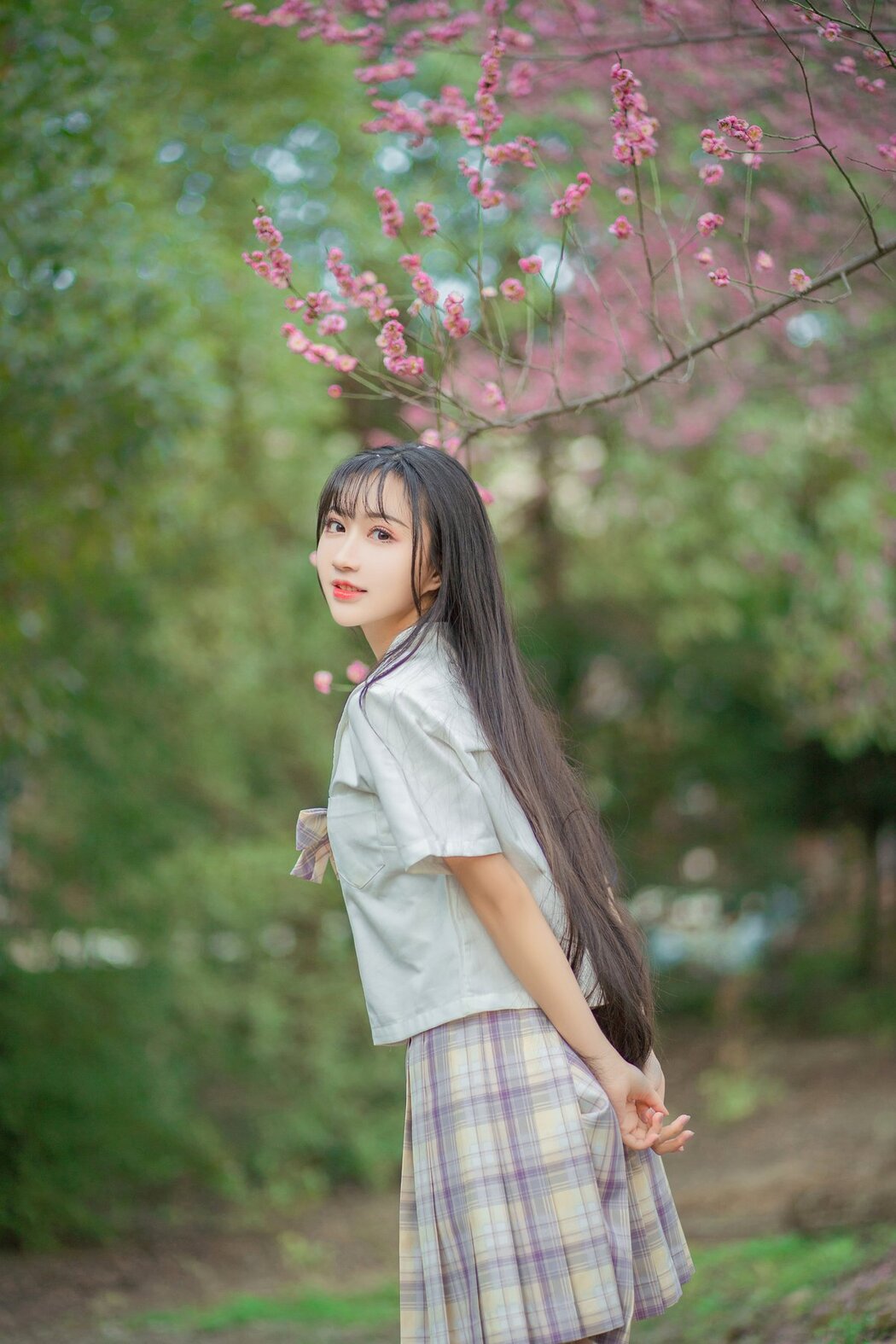 YiTuYu艺图语 Vol.2912 Qi Luo Sheng De Xiao Su Su