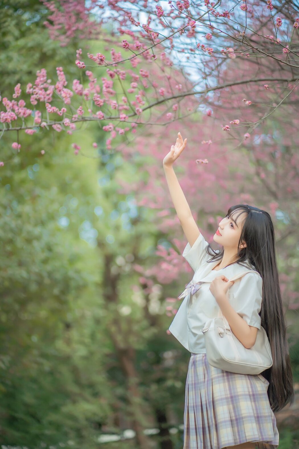 YiTuYu艺图语 Vol.2912 Qi Luo Sheng De Xiao Su Su