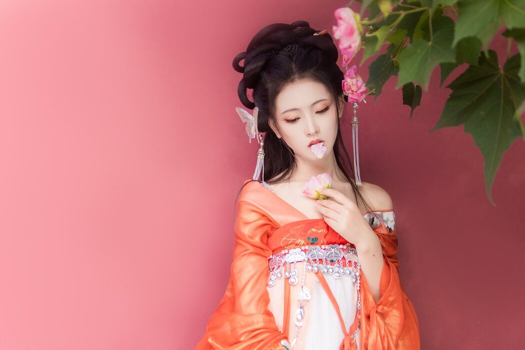 YiTuYu艺图语 Vol.2895 Lin Aki Nai
