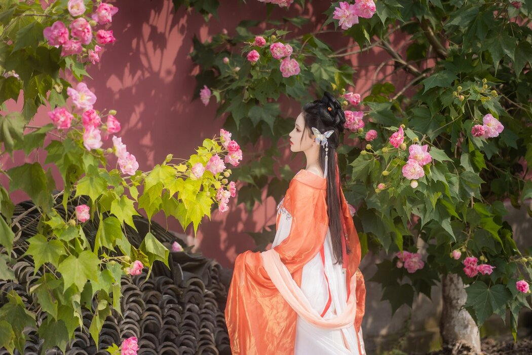YiTuYu艺图语 Vol.2895 Lin Aki Nai
