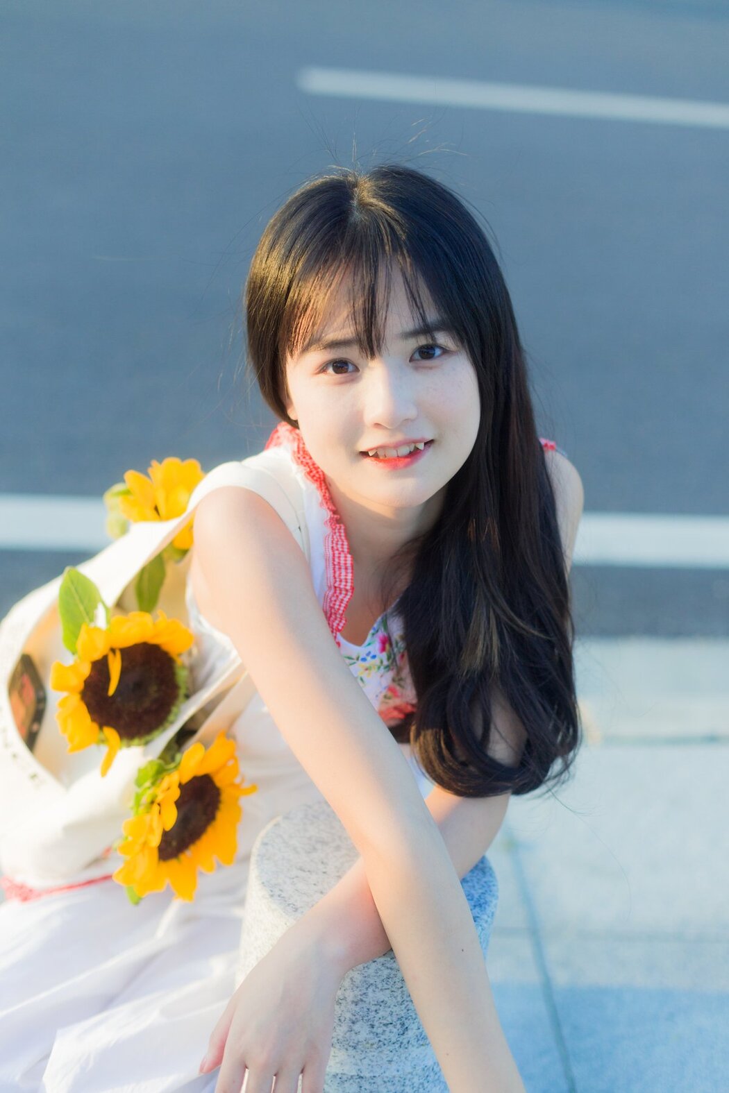 YiTuYu艺图语 Vol.2774 Xiao Yi Mei Mei Cute