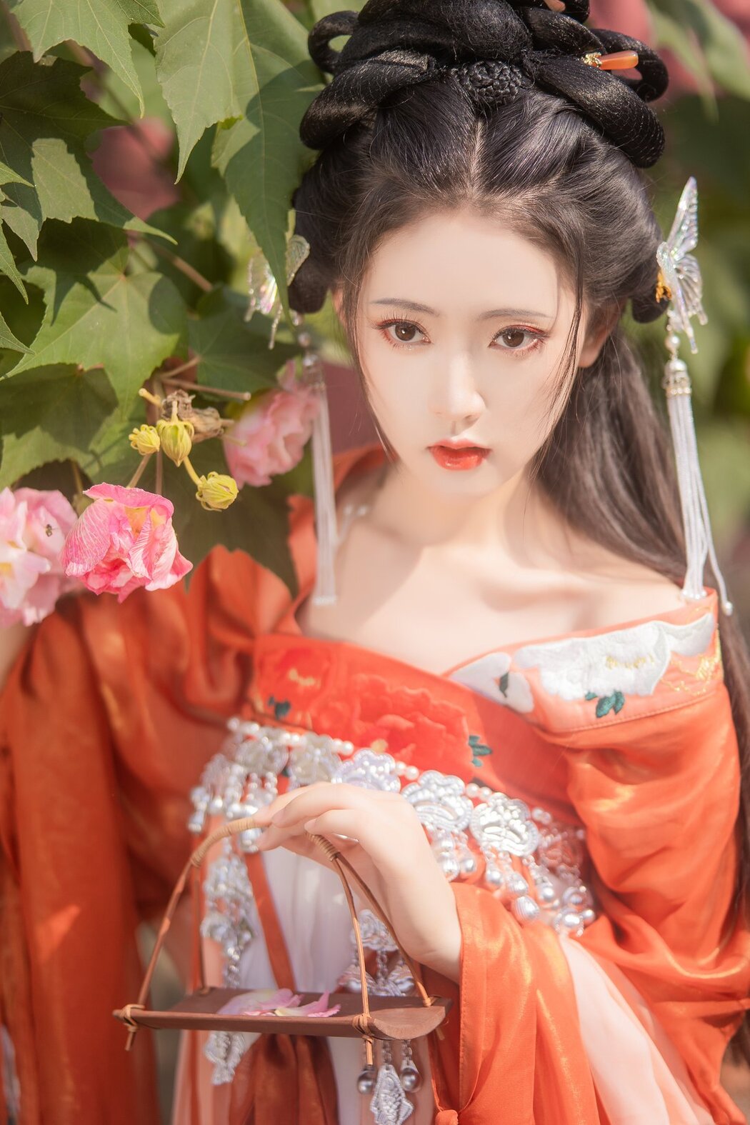 YiTuYu艺图语 Vol.2895 Lin Aki Nai