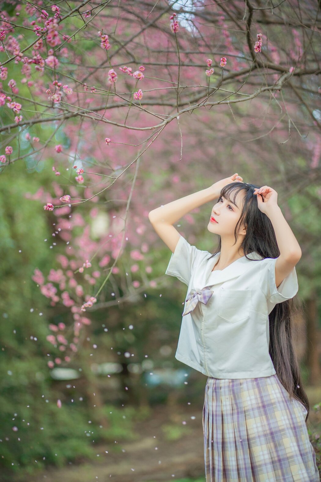 YiTuYu艺图语 Vol.2912 Qi Luo Sheng De Xiao Su Su