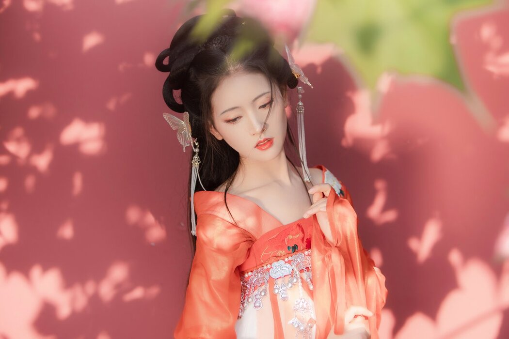 YiTuYu艺图语 Vol.2895 Lin Aki Nai