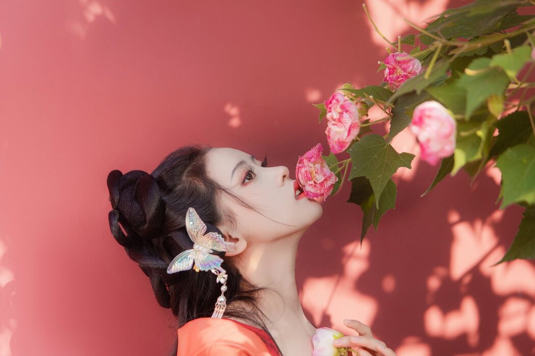 YiTuYu艺图语 Vol.2895 Lin Aki Nai