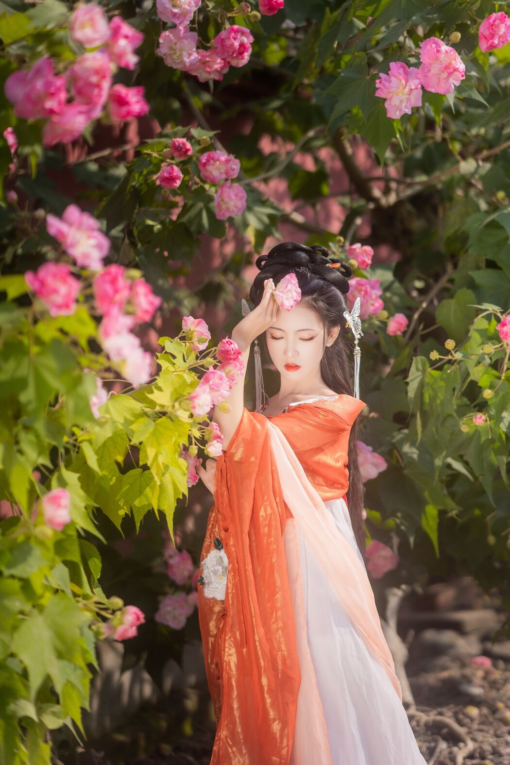 YiTuYu艺图语 Vol.2895 Lin Aki Nai