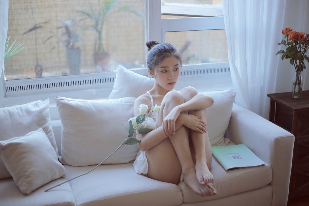 YiTuYu艺图语 Vol.2746 Yue Yue