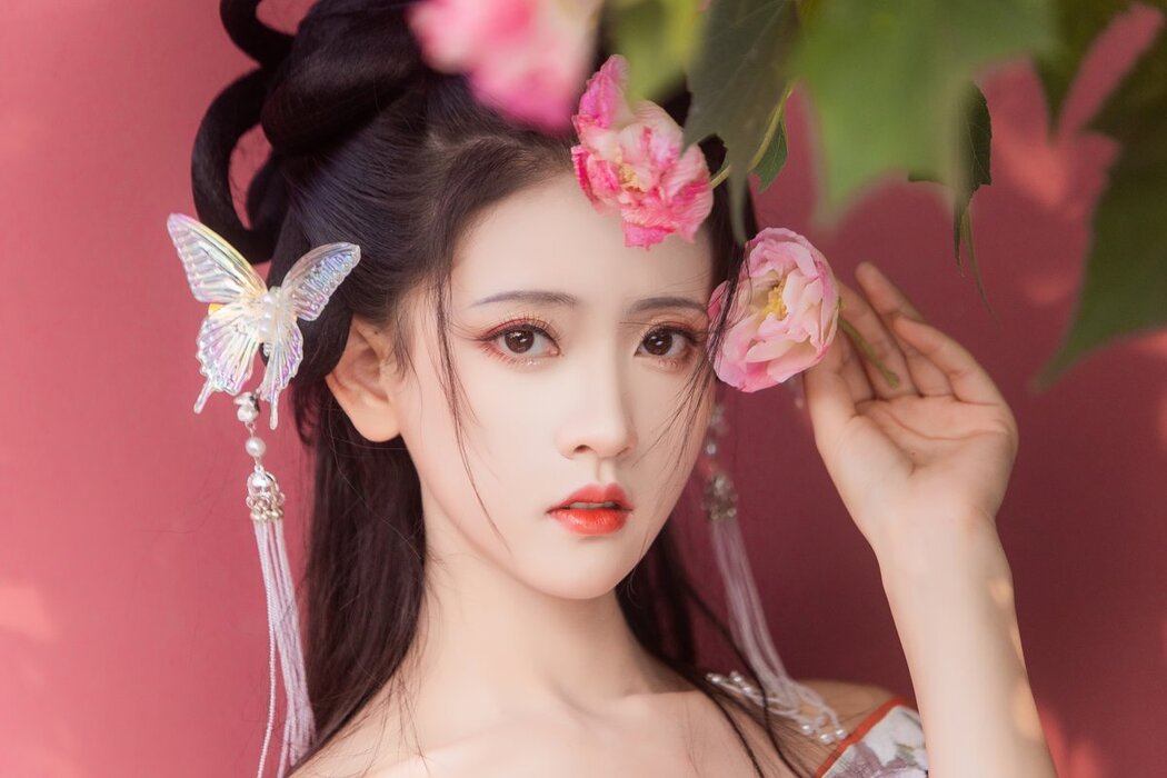 YiTuYu艺图语 Vol.2895 Lin Aki Nai