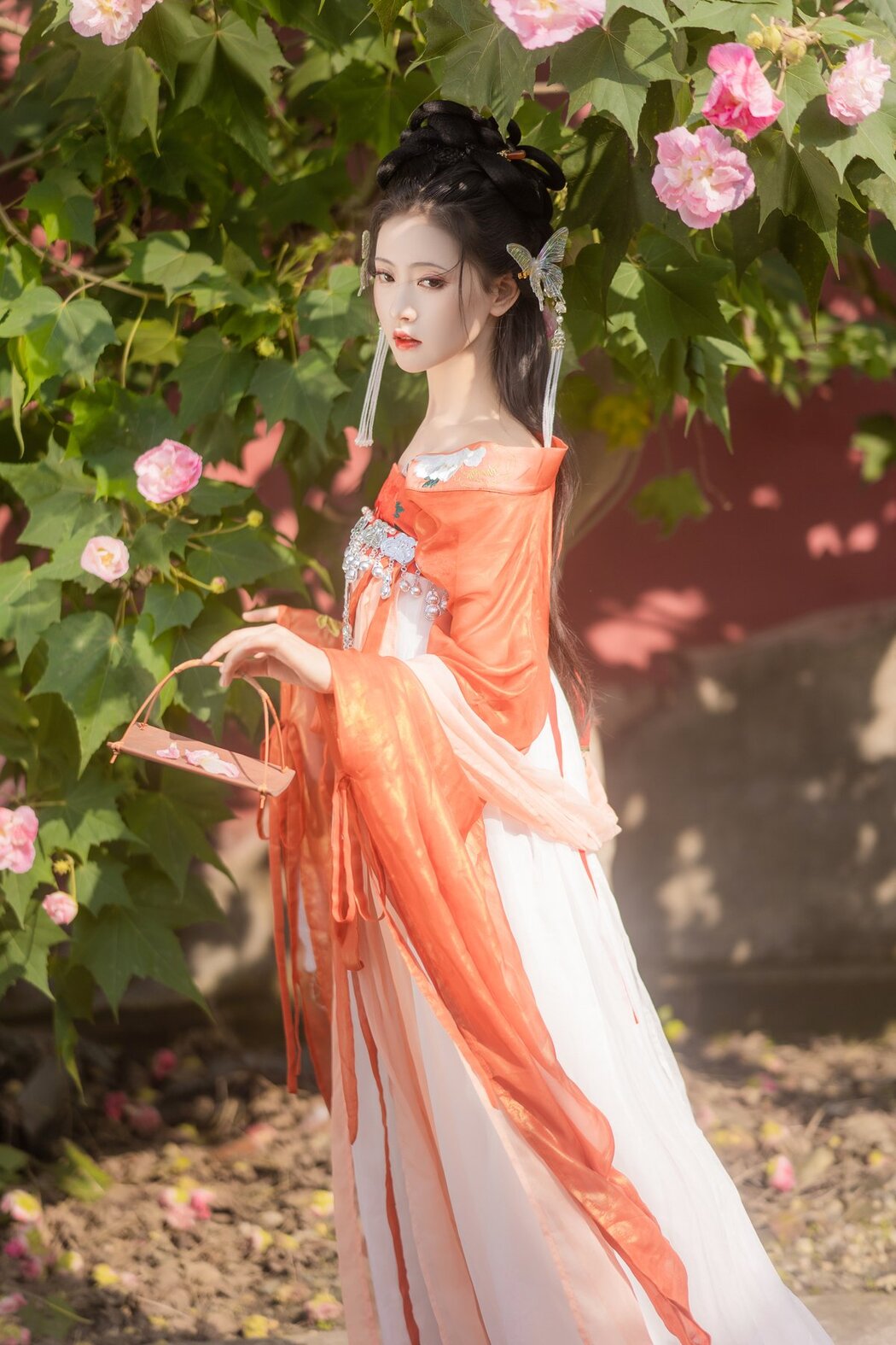 YiTuYu艺图语 Vol.2895 Lin Aki Nai