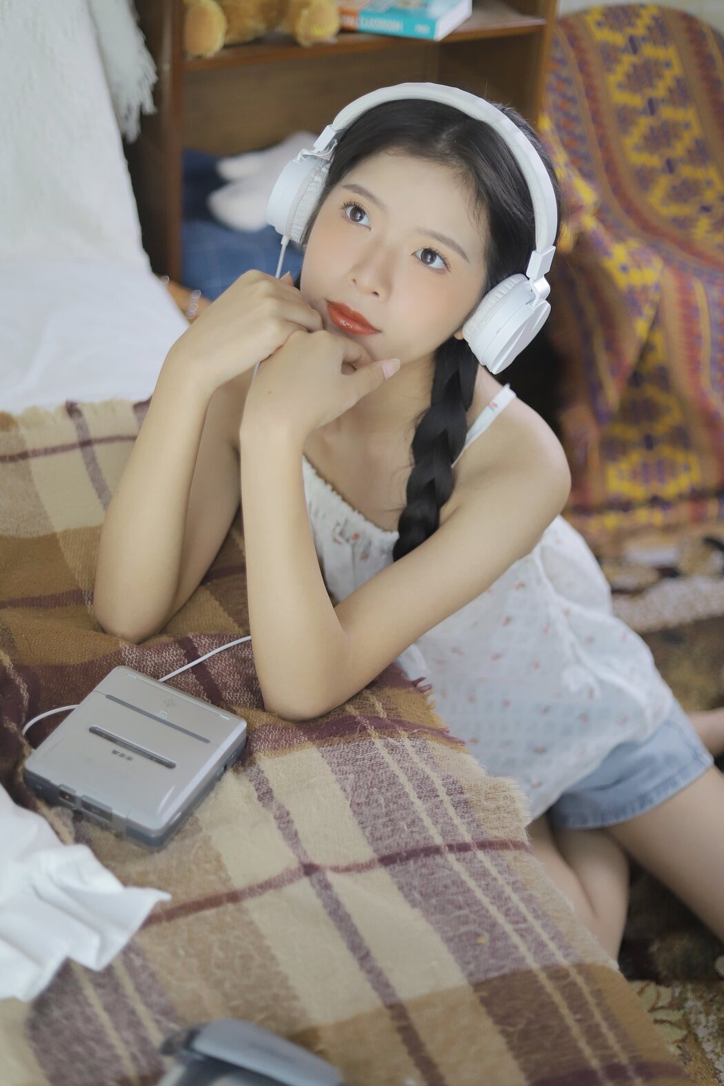 YiTuYu艺图语 Vol.2727 Luo Zhi Xin
