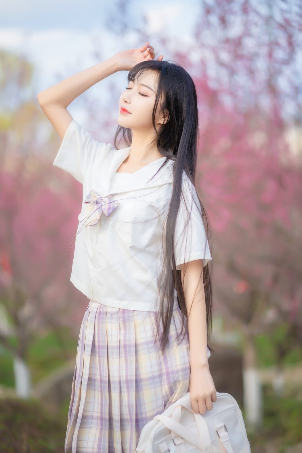 YiTuYu艺图语 Vol.2912 Qi Luo Sheng De Xiao Su Su
