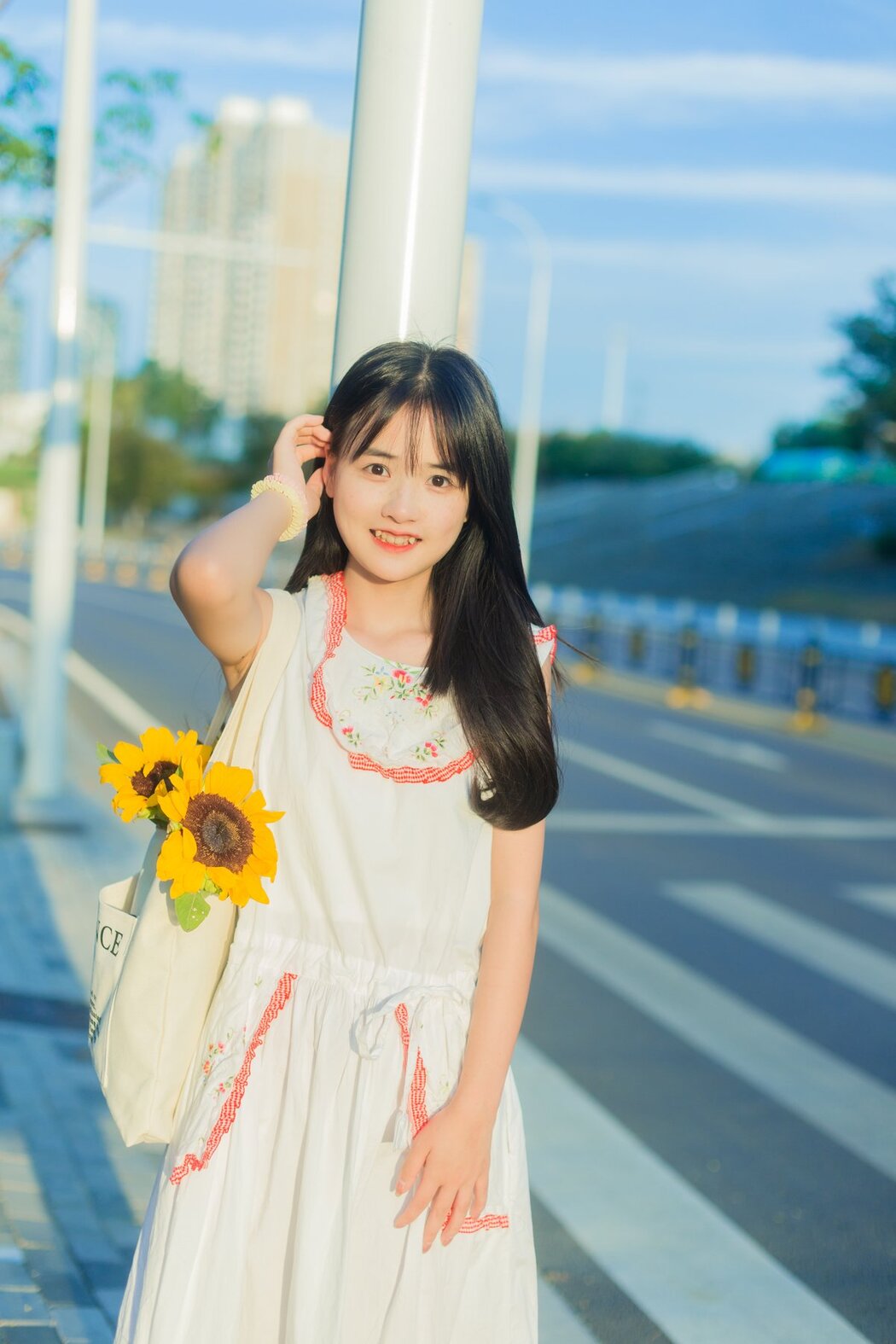 YiTuYu艺图语 Vol.2774 Xiao Yi Mei Mei Cute