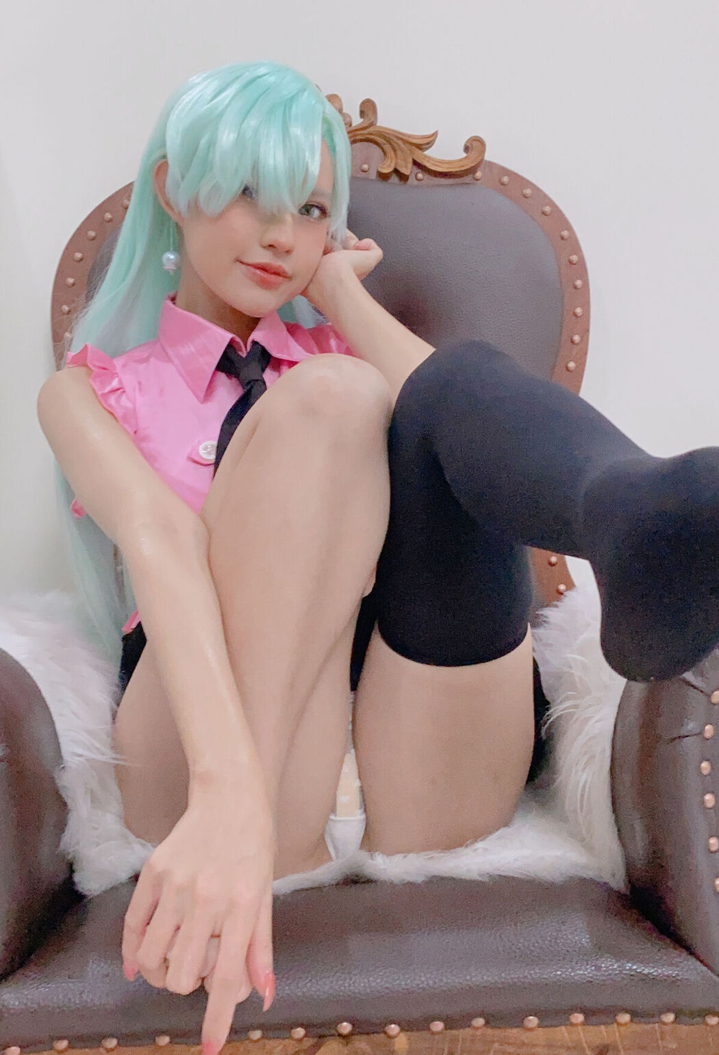 Coser@PingPing – Elizabeth Liones