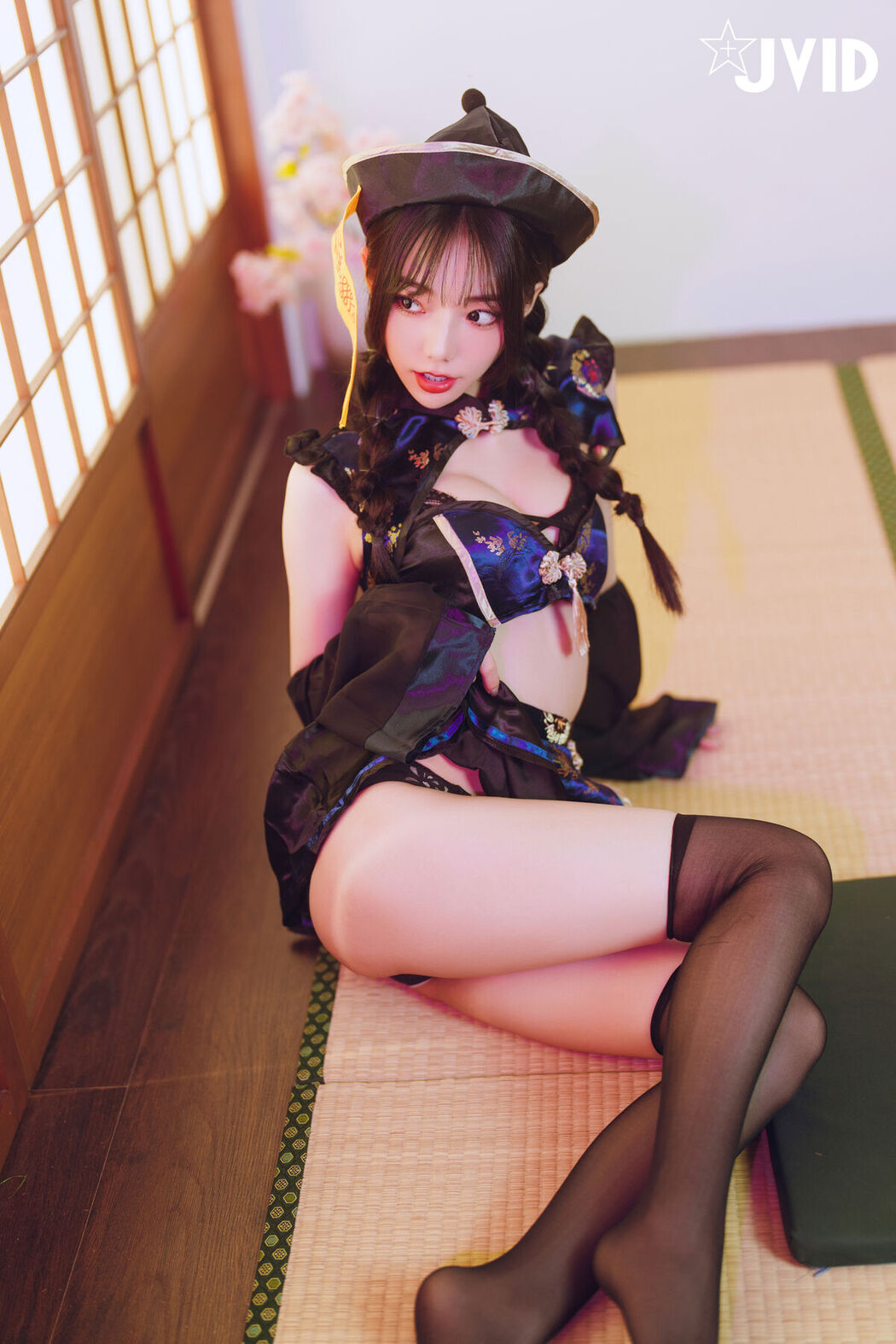 JVID Jiu Jiu 啾啾 – ゾンビ殭屍版女友注射愛の能量變成人類 Part2