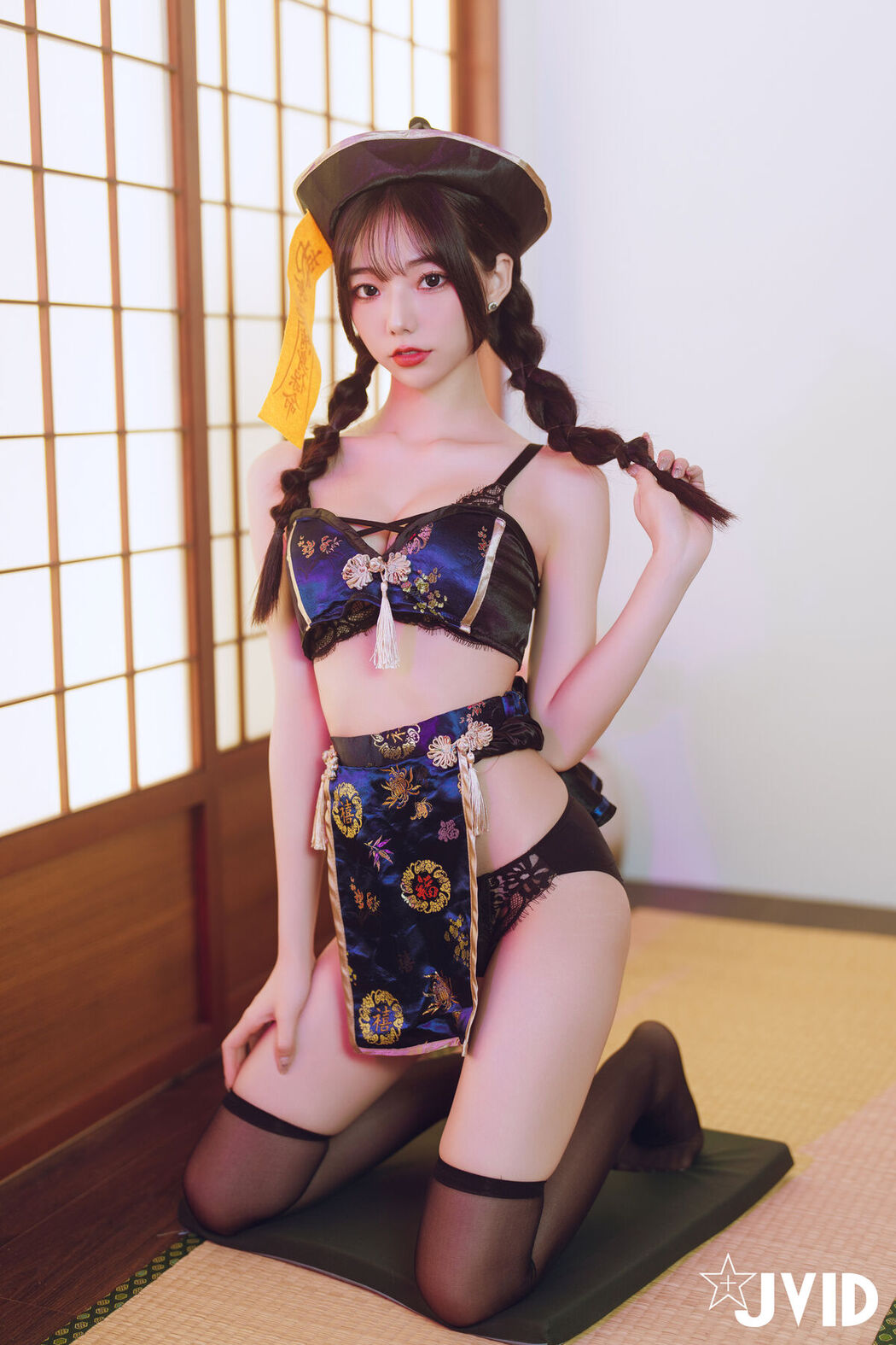 JVID Jiu Jiu 啾啾 – ゾンビ殭屍版女友注射愛の能量變成人類 Part3