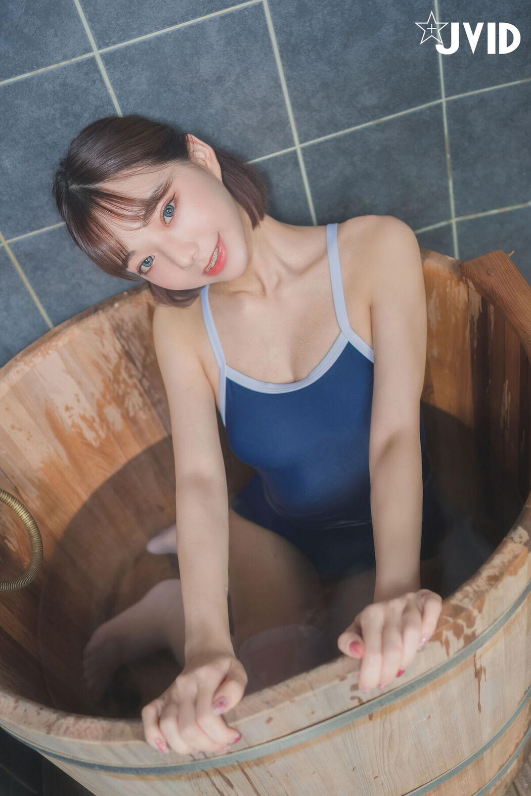 JVID Jiu Jiu 啾啾 – 性感高校生啾啾 濕身死庫水 Part1