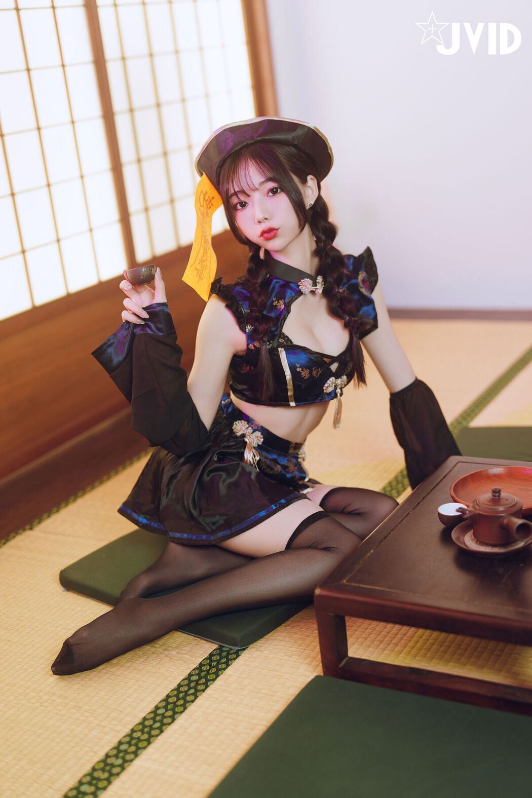 JVID Jiu Jiu 啾啾 – ゾンビ殭屍版女友注射愛の能量變成人類 Part2