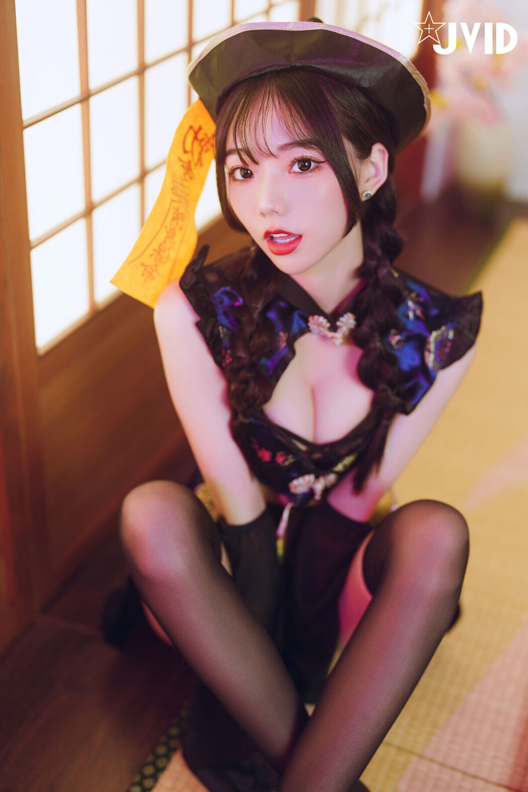 JVID Jiu Jiu 啾啾 – ゾンビ殭屍版女友注射愛の能量變成人類 Part1