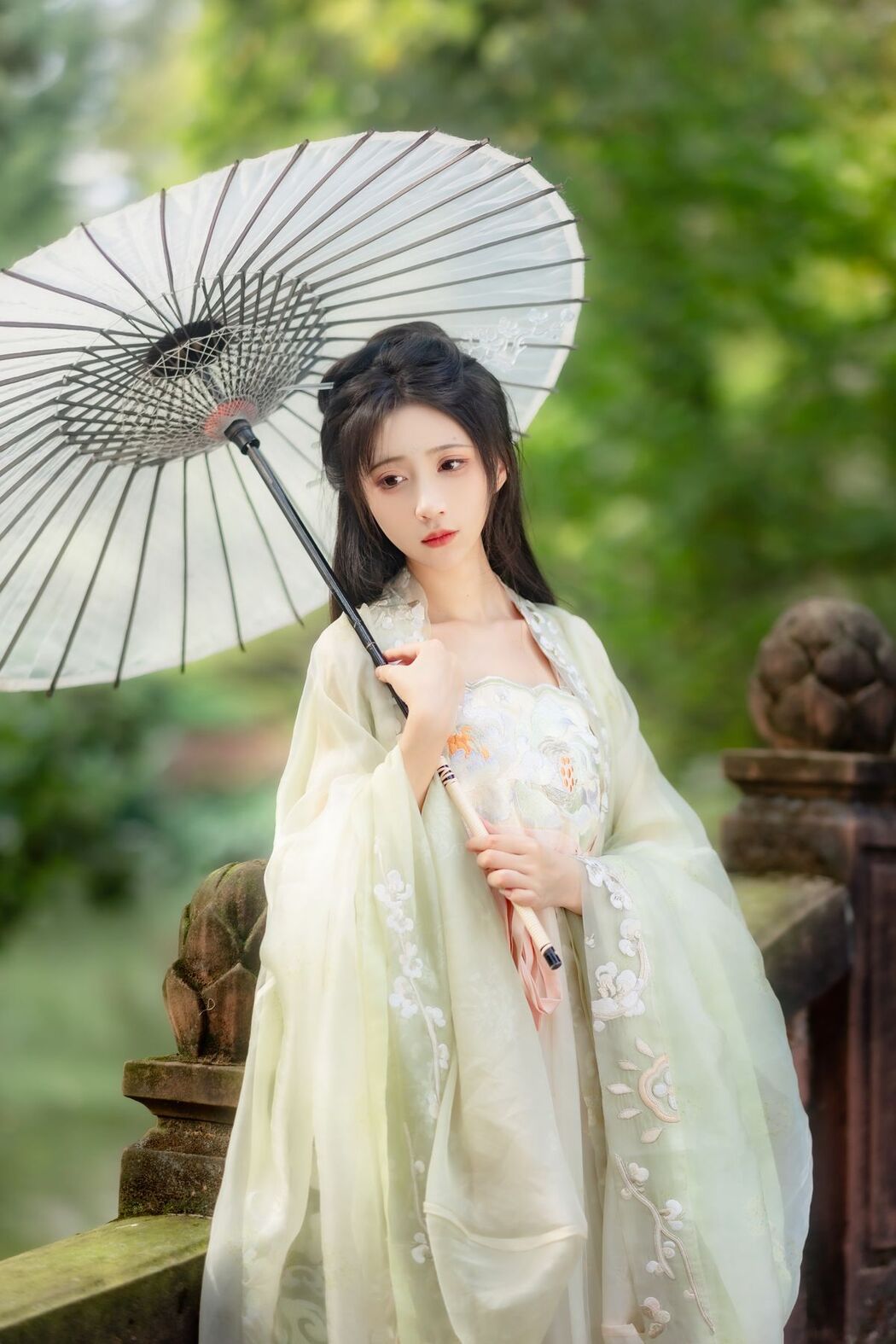 YiTuYu艺图语 Vol.3069 Qi Luo Sheng De Xiao Su Su