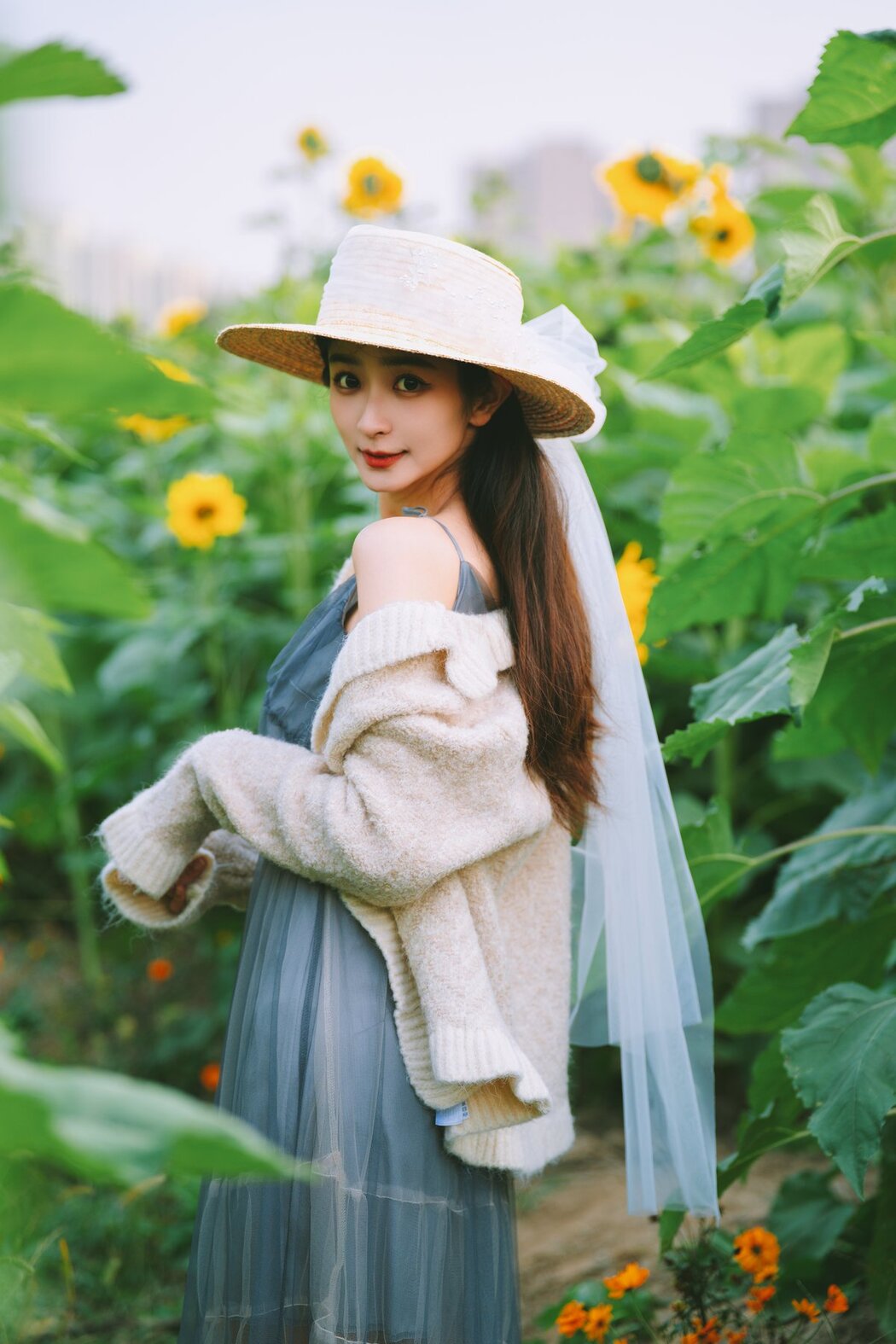 YiTuYu艺图语 Vol.2992 Xiao Ze