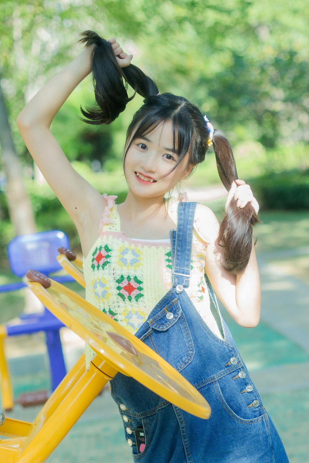 YiTuYu艺图语 Vol.2944 Xiao Yi Mei Mei Cute
