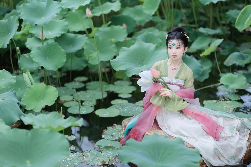 YiTuYu艺图语 Vol.3018 Dang Nian Jiang Jin Yue