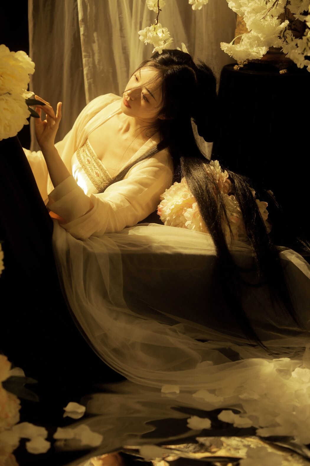 YiTuYu艺图语 Vol.2984 Yang Yang