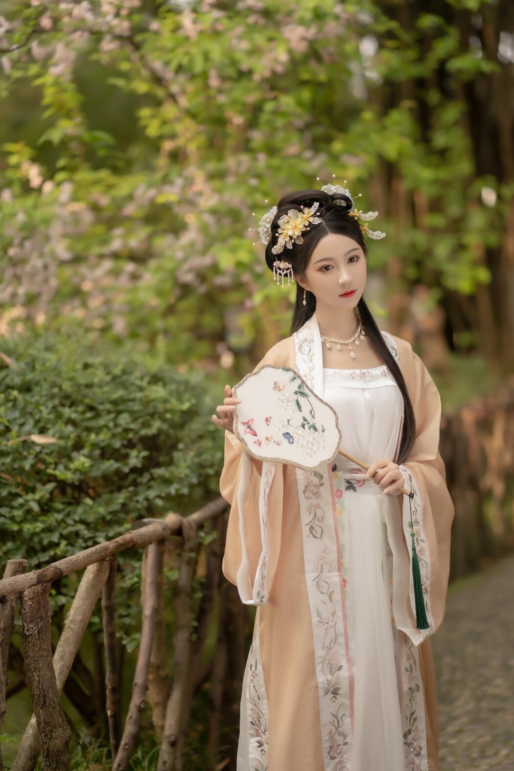 YiTuYu艺图语 Vol.2950 Qi Luo Sheng De Xiao Su Su