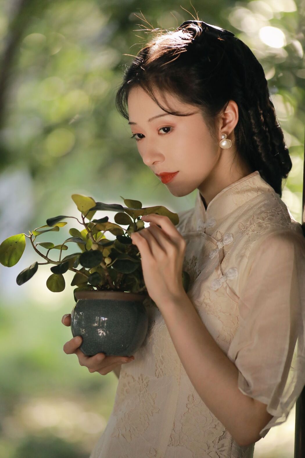 YiTuYu艺图语 Vol.3037 Fen Mian Gu Niang
