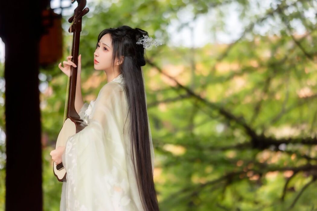 YiTuYu艺图语 Vol.3069 Qi Luo Sheng De Xiao Su Su