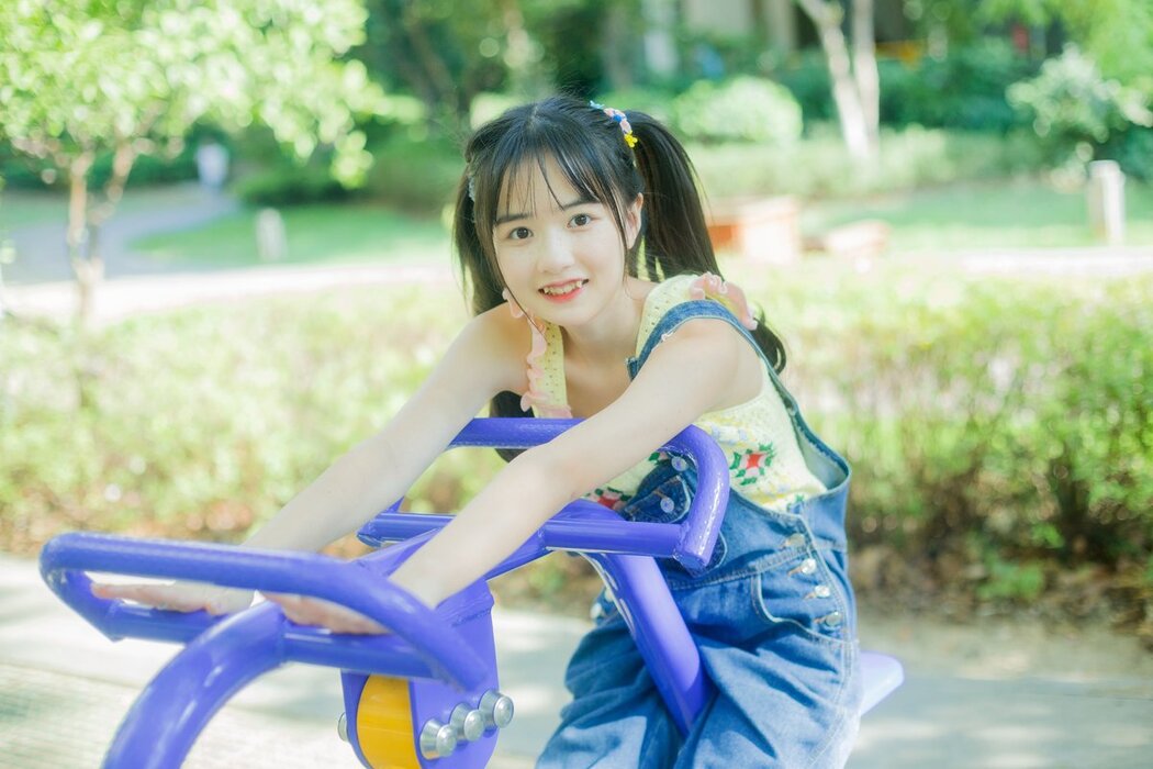 YiTuYu艺图语 Vol.2944 Xiao Yi Mei Mei Cute