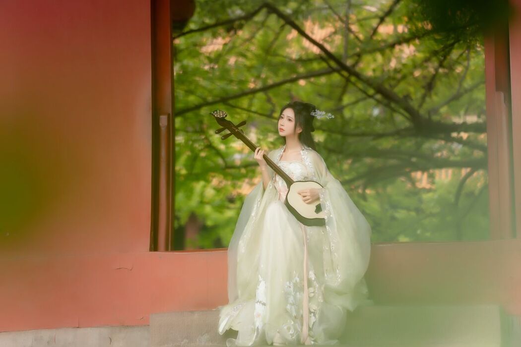 YiTuYu艺图语 Vol.3069 Qi Luo Sheng De Xiao Su Su