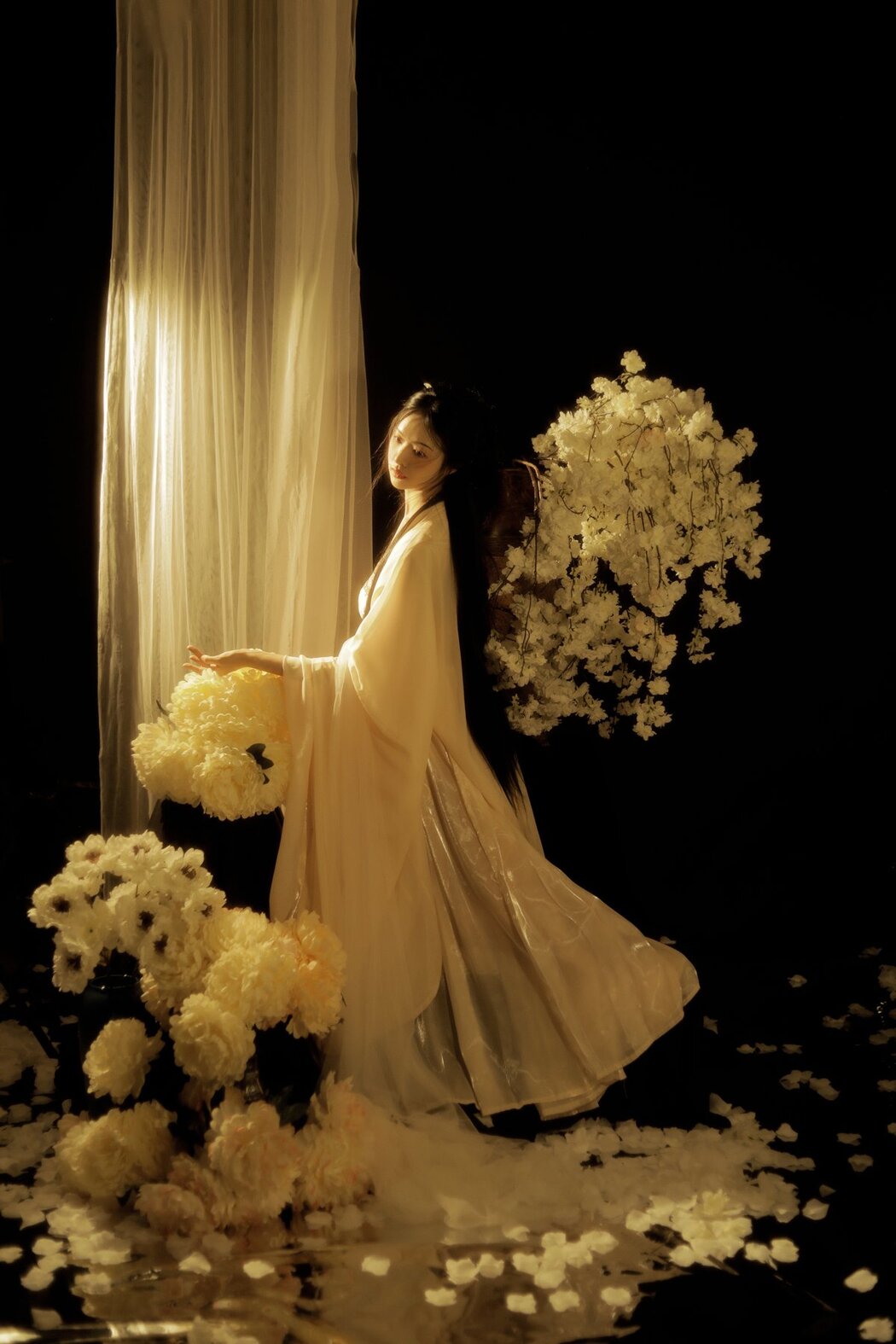 YiTuYu艺图语 Vol.2984 Yang Yang