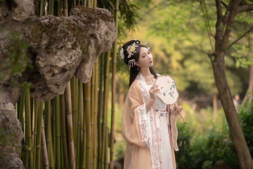 YiTuYu艺图语 Vol.2950 Qi Luo Sheng De Xiao Su Su